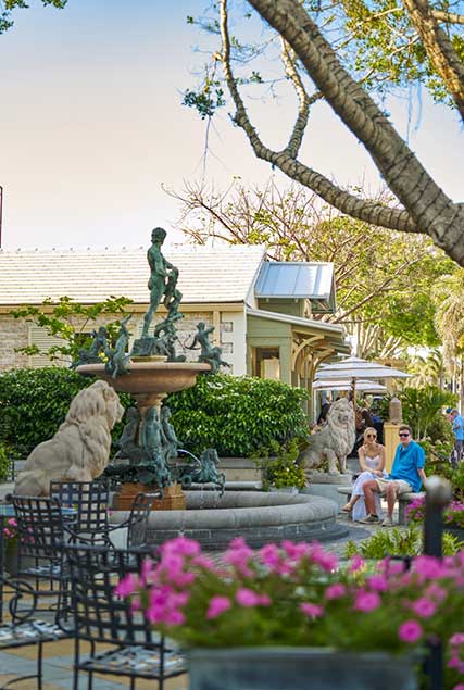 Fountain in Downtown Naples FLorida